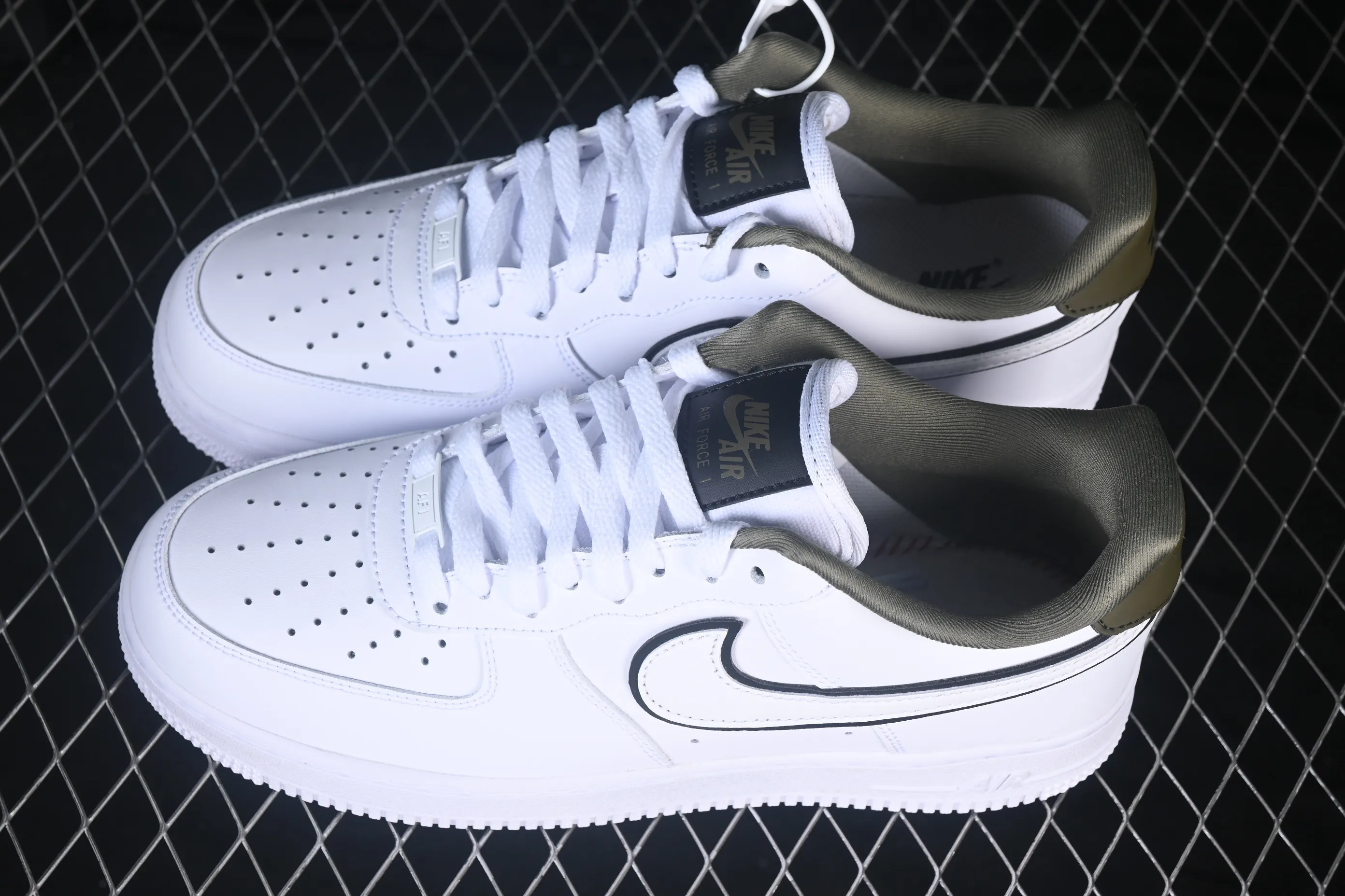 All categories Nk Air Force 1 Air Force series Nk Air Force 1 Low Air Force low-top Nike Air Force 1'07 Low Air Force 1 low-top casual sneakers IO4226-100